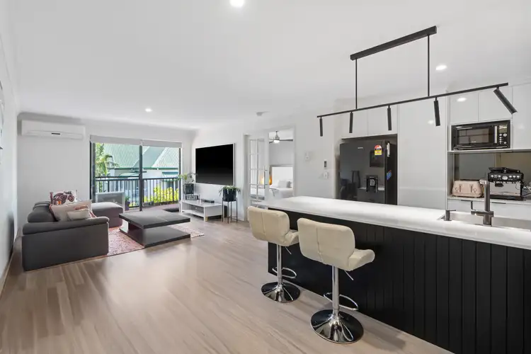 25-27 Commerce Drive