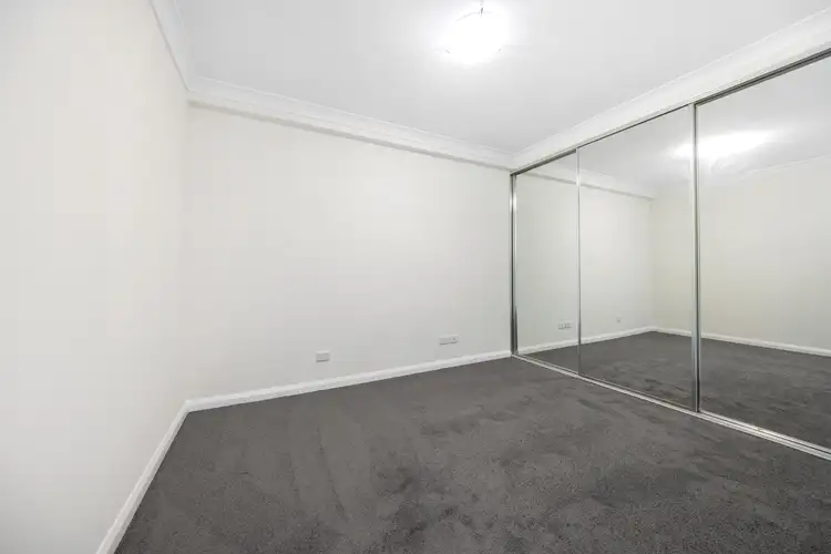 Fifth view of Homely apartment listing, Level4/11A Lachlan Street, Waterloo NSW 2017
