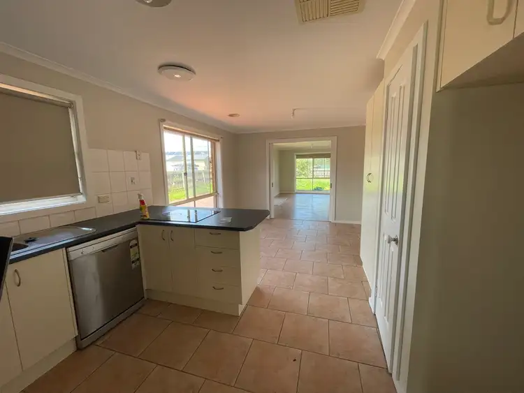 Fourth view of Homely house listing, 3 Chappell Court, Sunbury VIC 3429