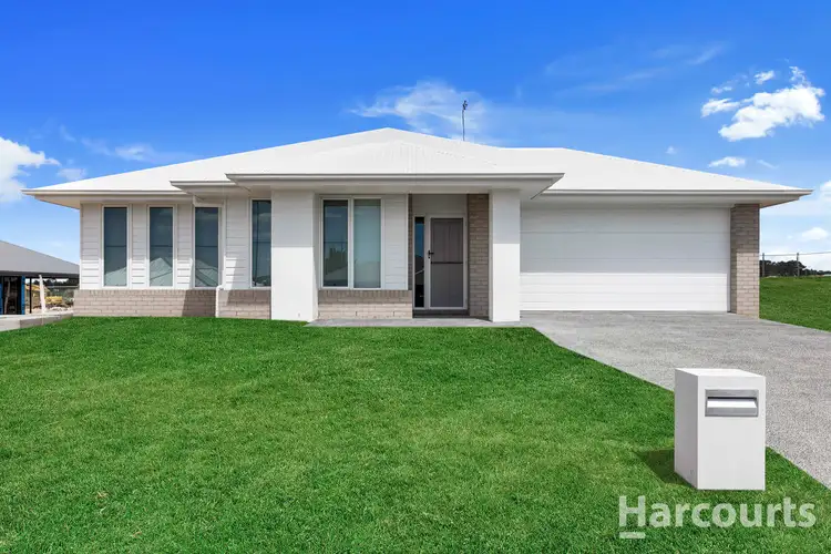 8 Sheoak Way, Nikenbah QLD 4655