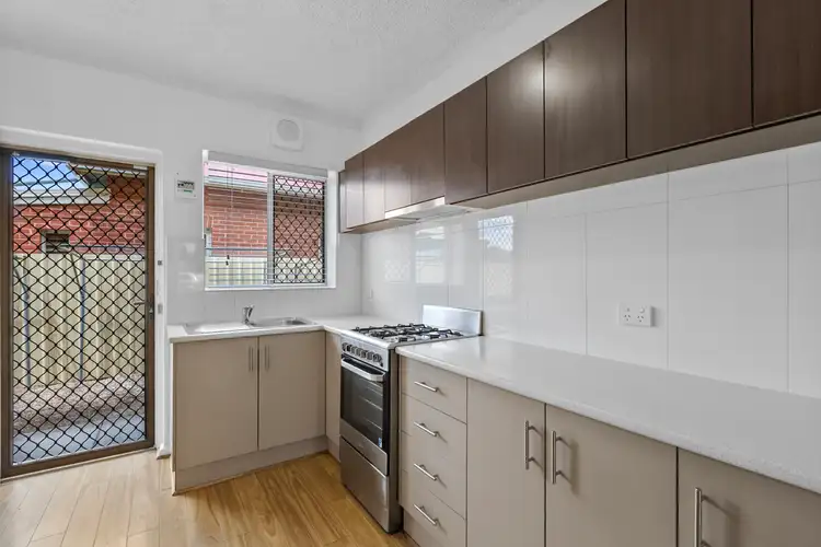 2/413 Churchill Road, Kilburn SA 5084