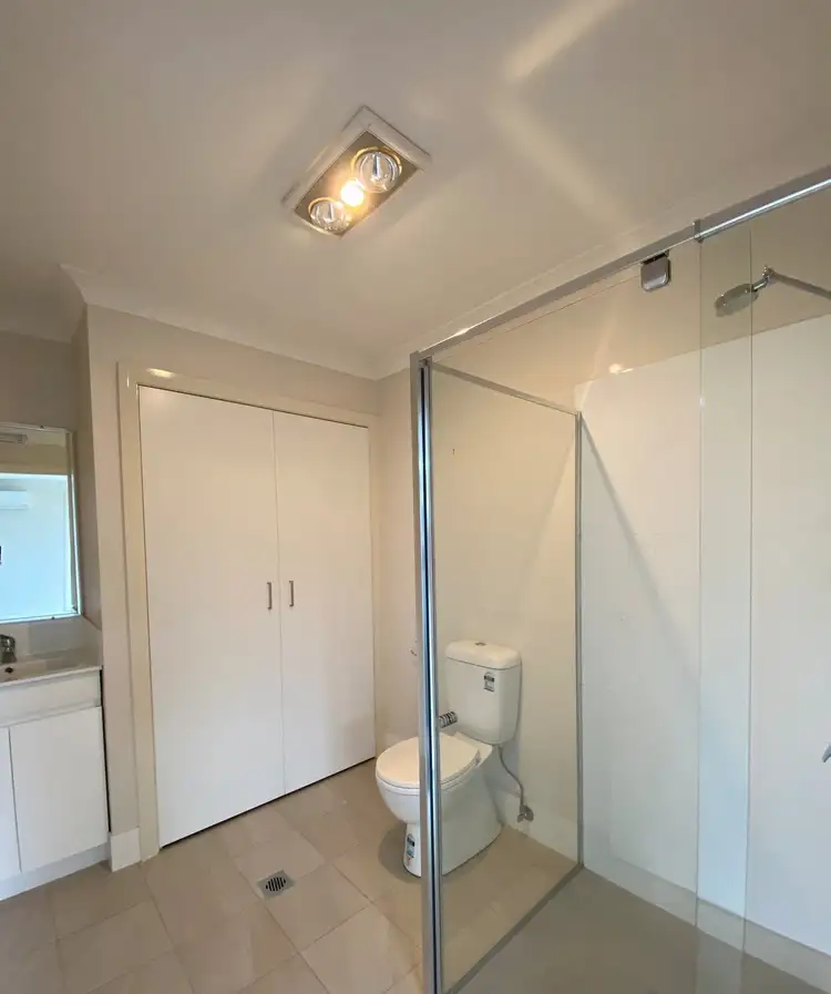 Fifth view of Homely house listing, 2/6 Reginald Drive, Kootingal NSW 2352