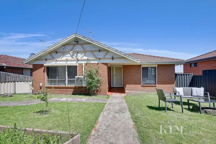 1/49 Rokewood Crescent, Meadow Heights VIC 3048