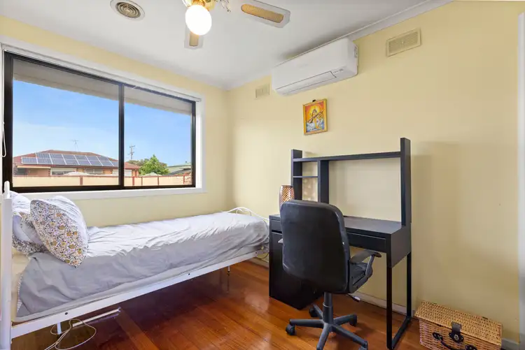 Sixth view of Homely house listing, 5 Seville Court, Kings Park VIC 3021