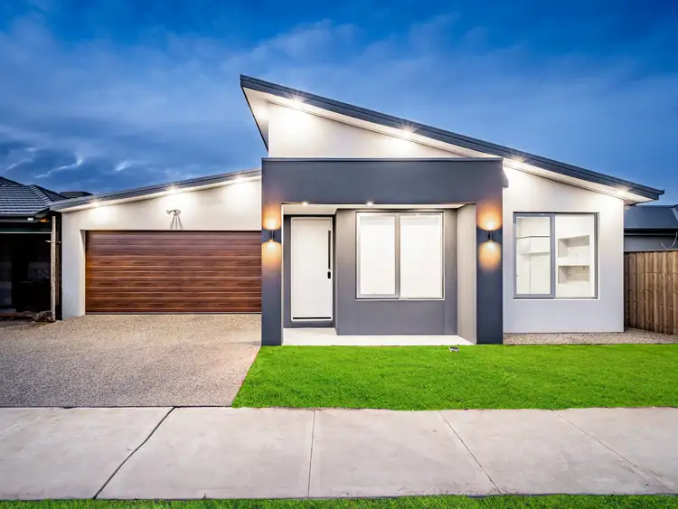 23 Baillieston Road, Clyde North VIC 3978