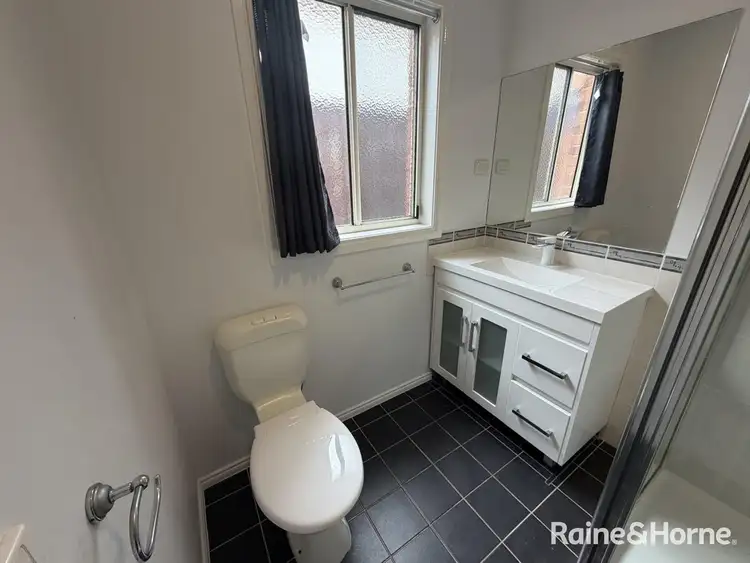 Fifth view of Homely house listing, 4 Limerick Court, Roxburgh Park VIC 3064