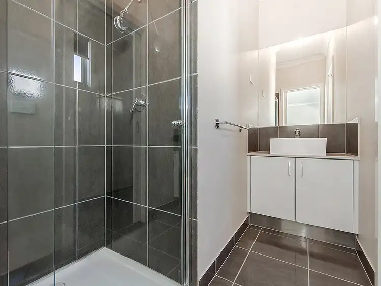 Fifth view of Homely house listing, 2/519 Ballarat Road, Albion VIC 3020