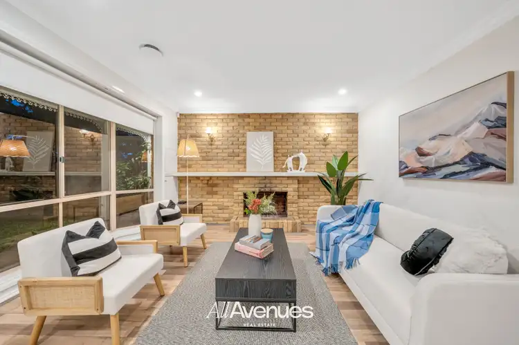 Fifth view of Homely house listing, 2 Elda Court, Cranbourne North VIC 3977