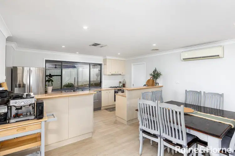 Sixth view of Homely house listing, 19 Yanko Crescent, Bourkelands NSW 2650