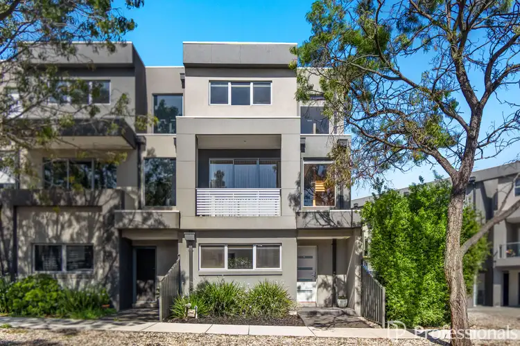 19/13 Greville Street, Caroline Springs VIC 3023