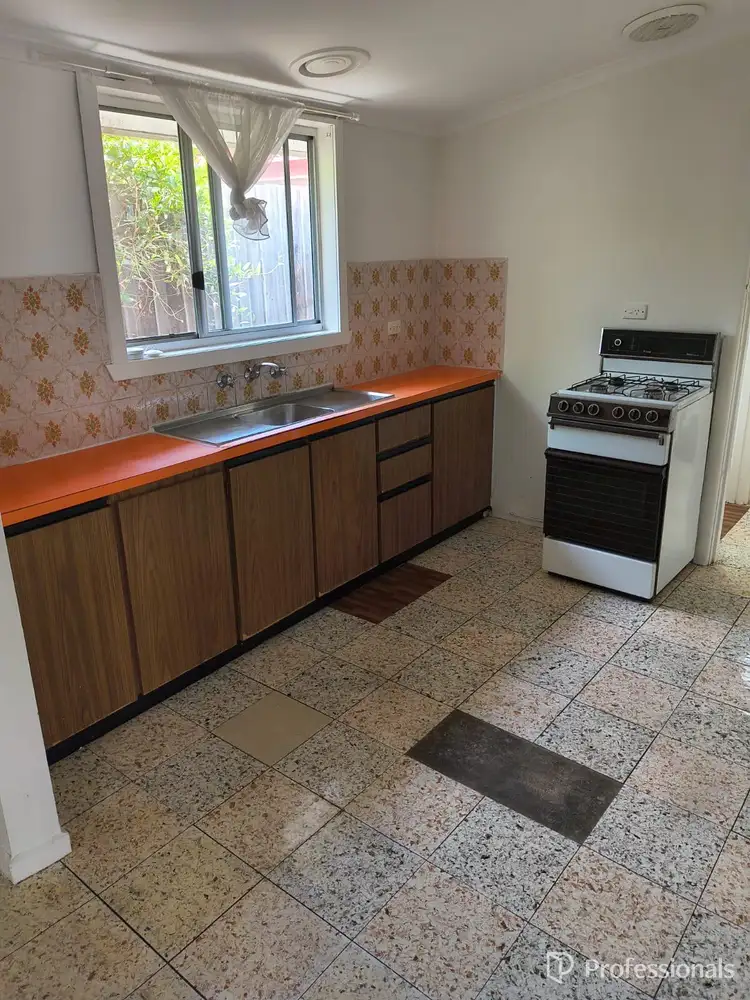 Fifth view of Homely house listing, 2/7 Alexina St, St Albans VIC 3021