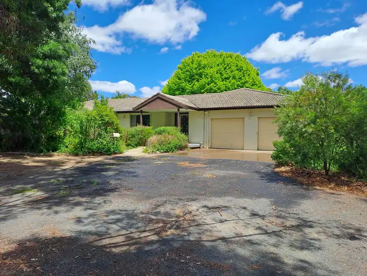 3 Willawong Street, Young NSW 2594