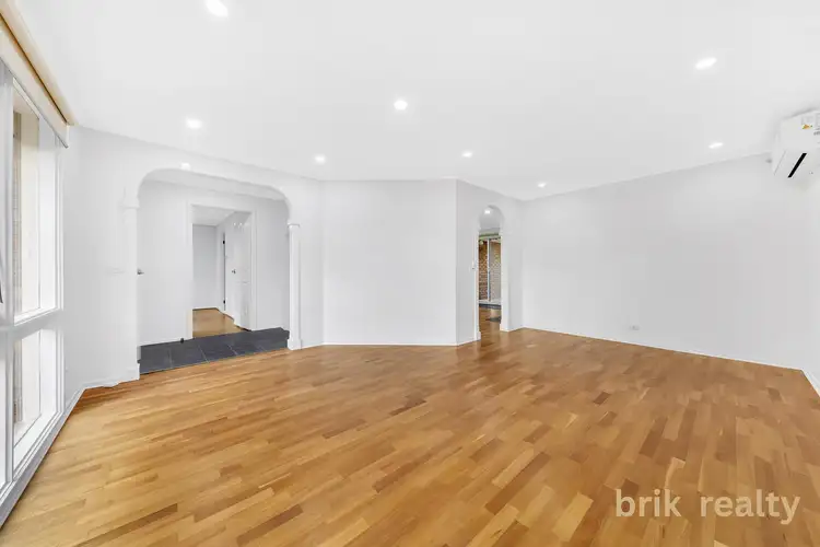 Fifth view of Homely house listing, 7 Lindfield Court, Craigieburn VIC 3064