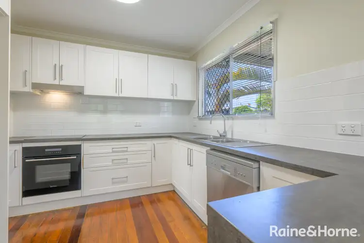 Second view of Homely house listing, 8 Acacia Court, Kin Kora QLD 4680