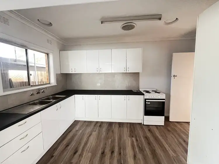 Fifth view of Homely house listing, 270 Kooba Street, North Albury NSW 2640