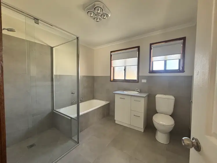 Sixth view of Homely house listing, 27 Campbell Avenue, Wodonga VIC 3690