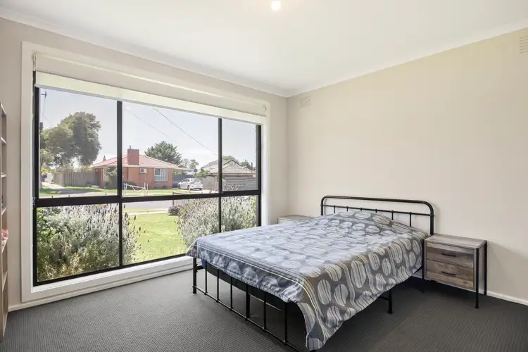 Sixth view of Homely house listing, 5 Wentworth Court, Sunbury VIC 3429