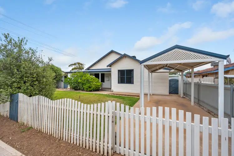114 Hare Street, Lamington WA 6430