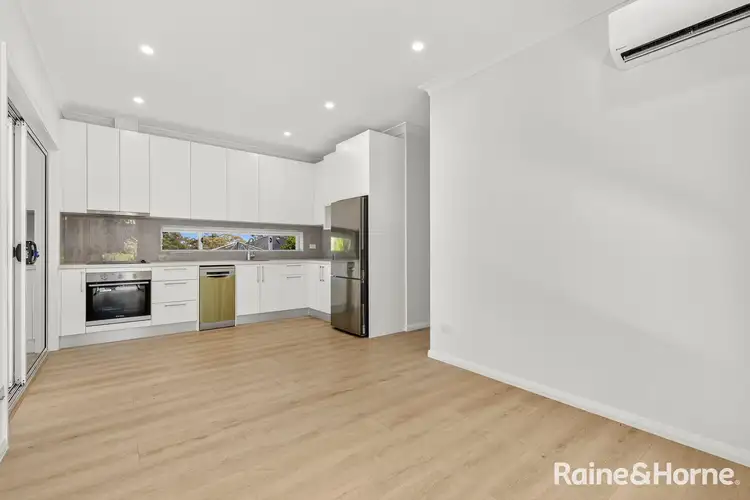 5a Deakin Street, Forestville NSW 2087