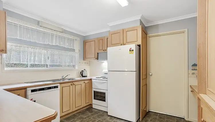 Fourth view of Homely house listing, 3 Gardiner Court, Warragul VIC 3820