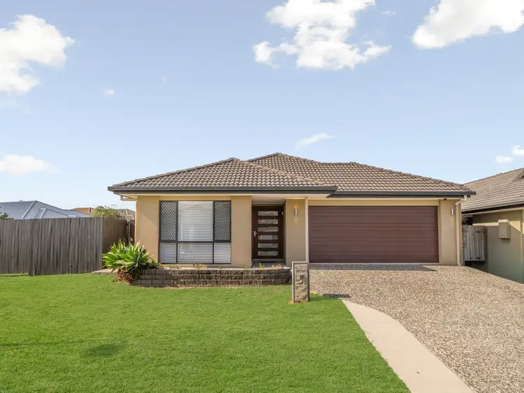 17 Yarrow Circuit, Griffin QLD 4503
