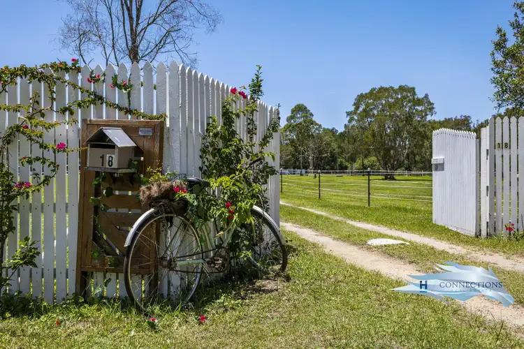 18 Murray Court, Beachmere QLD 4510