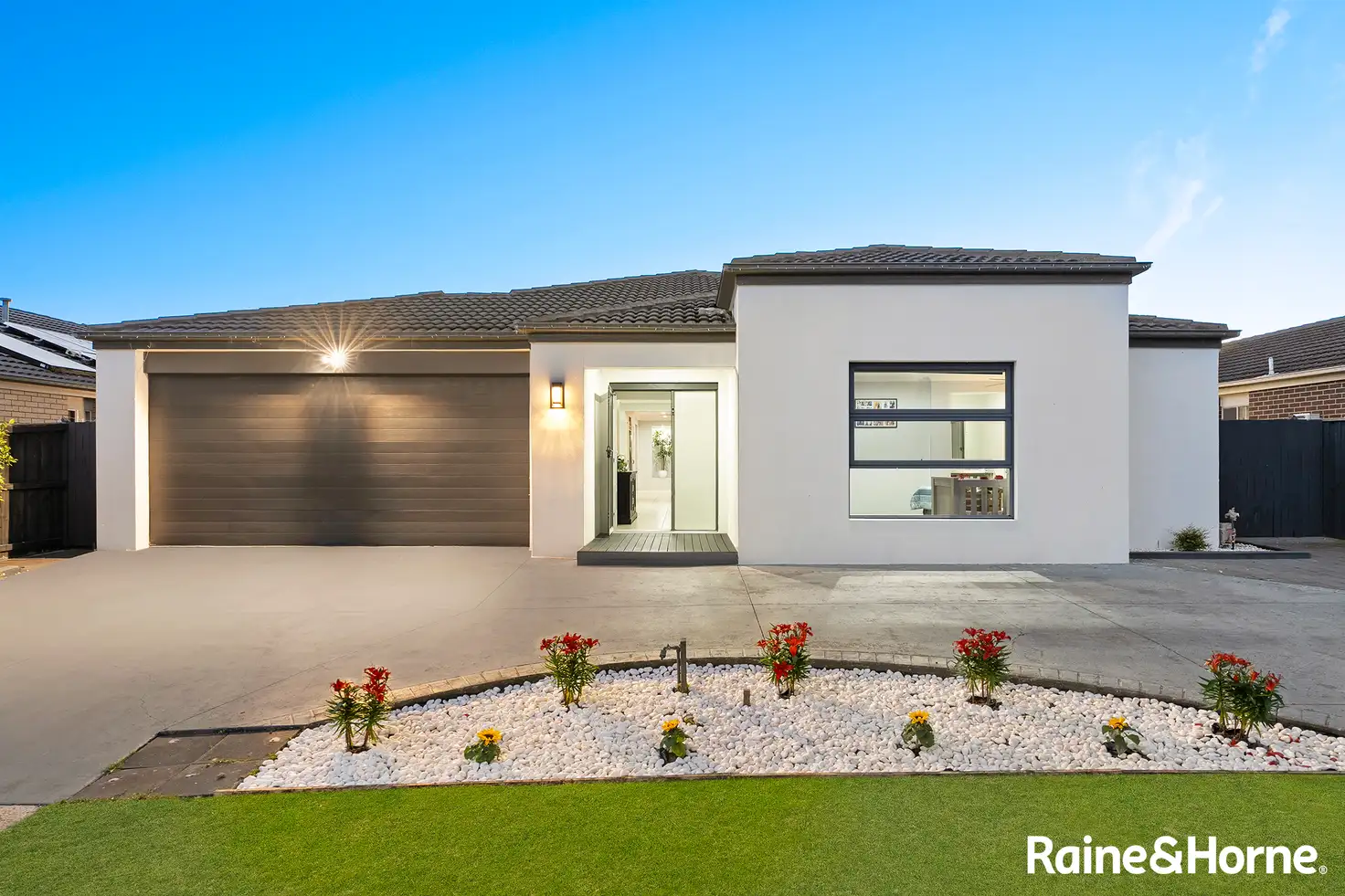 Main view of Homely house listing, 10 Lisa Avenue, Pakenham VIC 3810