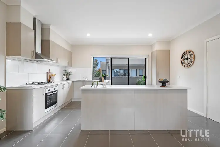 Seventh view of Homely townhouse listing, 21 Zeta Circuit, Cranbourne North VIC 3977