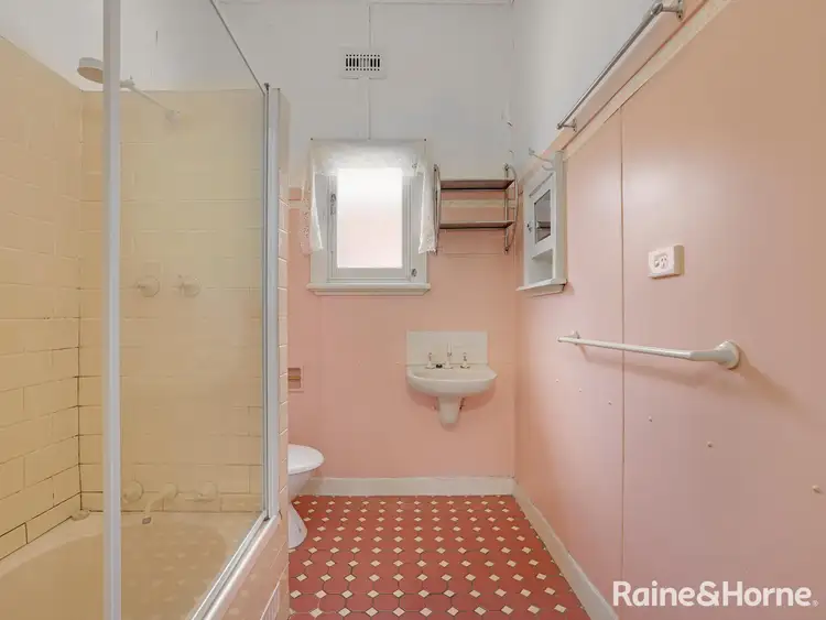 Fifth view of Homely house listing, 147 Seymour Street, Bathurst NSW 2795