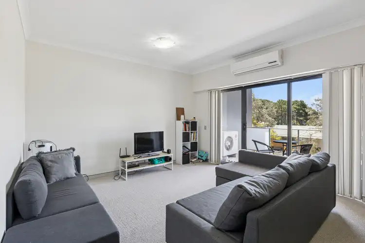 26/2 Walsh Loop, Joondalup WA 6027