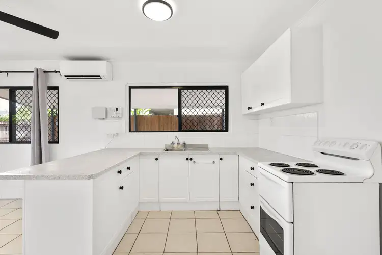 1/165 Buchan Street, Bungalow QLD 4870