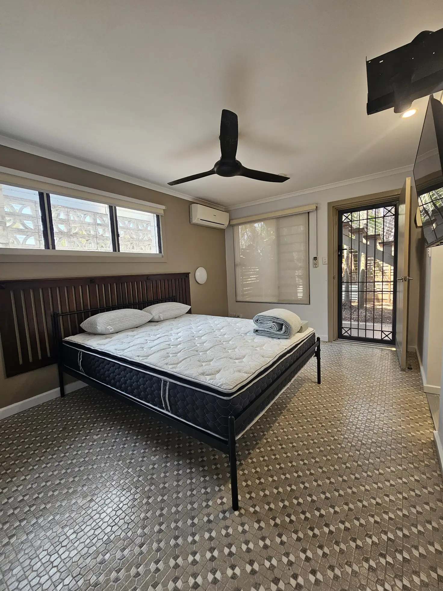 Main view of Homely studio listing, 6/52 Gregory Street, Parap NT 820