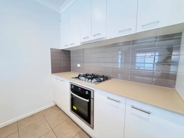 Fifth view of Homely house listing, 2 PIONEER STREET, Craigieburn VIC 3064