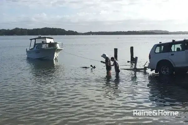 Fifth view of Homely villa listing, 05/15 Fenninghams Island Road, Bobs Farm NSW 2316