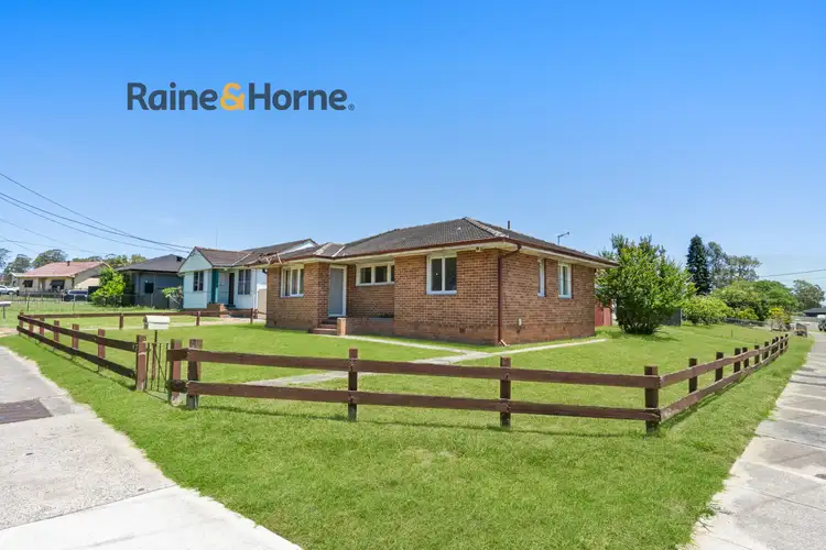 79 Hill Road, Lurnea NSW 2170