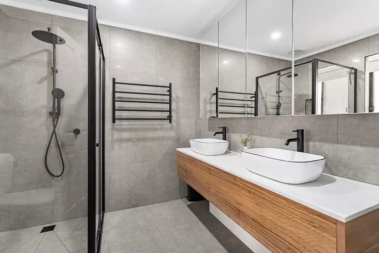 Third view of Homely house listing, 5 Loddon Close, Caroline Springs VIC 3023