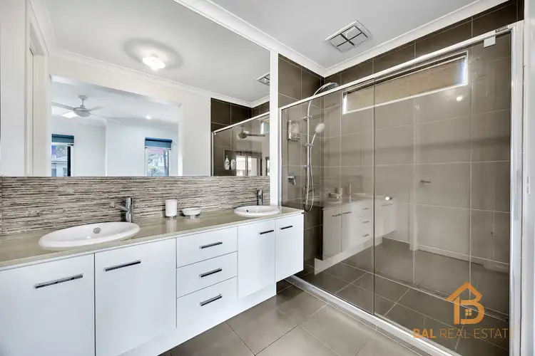 Sixth view of Homely house listing, 4 Emblem Way, Craigieburn VIC 3064