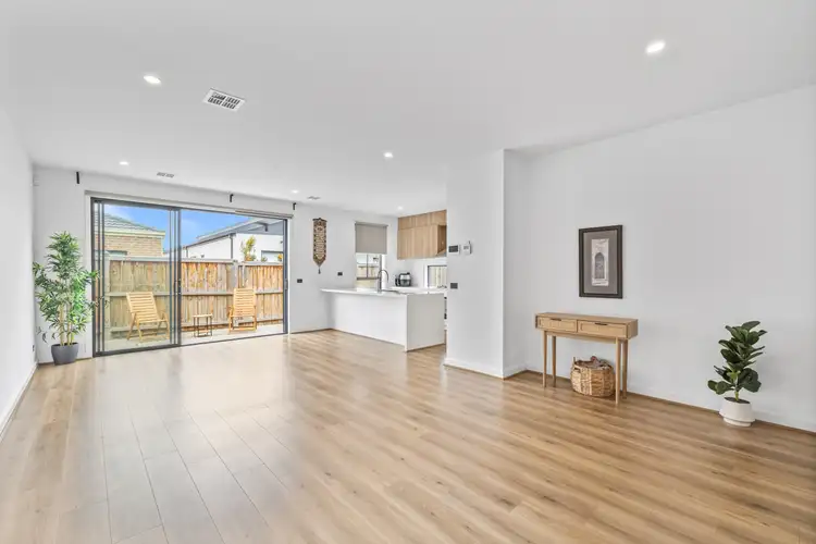 Fourth view of Homely house listing, 15 Syrah Parade, Wollert VIC 3750