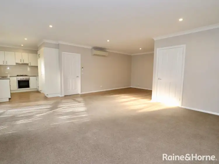 Third view of Homely villa listing, 5/13 Busby St, Bathurst NSW 2795