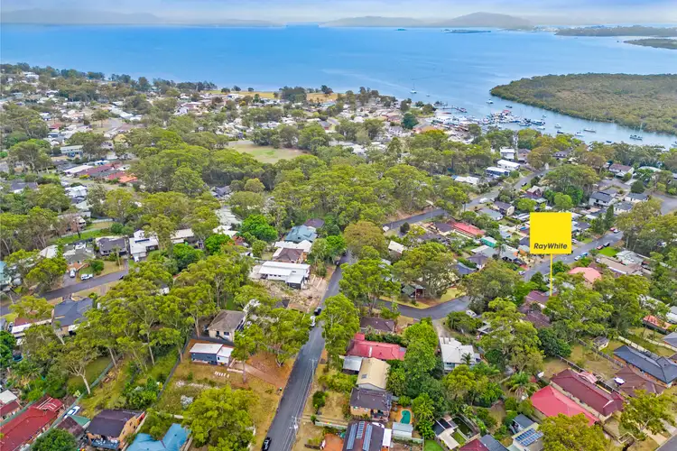 11 Paroa Avenue, Lemon Tree Passage NSW 2319