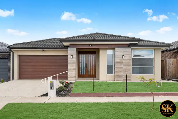 12 Adelaide Circuit, Donnybrook VIC 3064