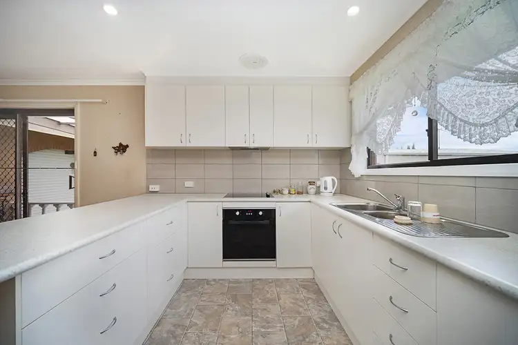 Fifth view of Homely house listing, 17 Strachan Street, Hamilton VIC 3300