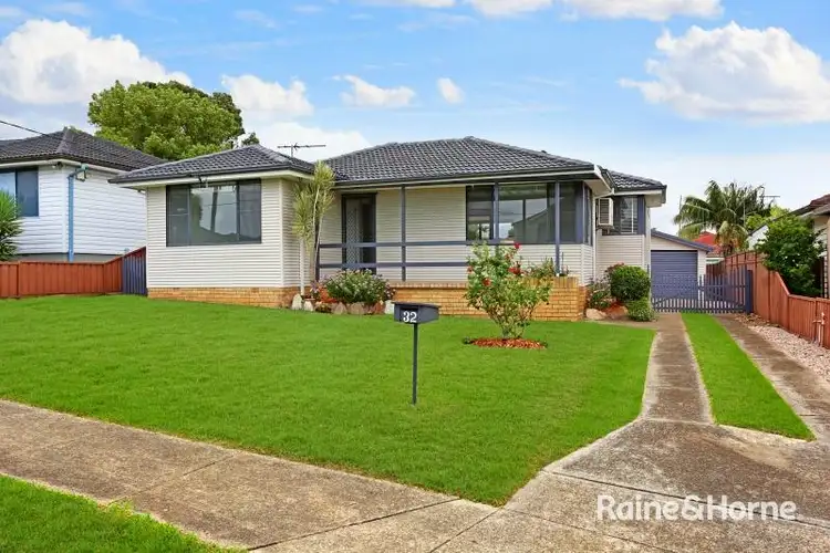 32 Brentwood Street, Fairfield West NSW 2165