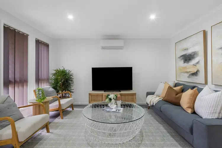 Second view of Homely house listing, 11 Boyne place, Warner QLD 4500