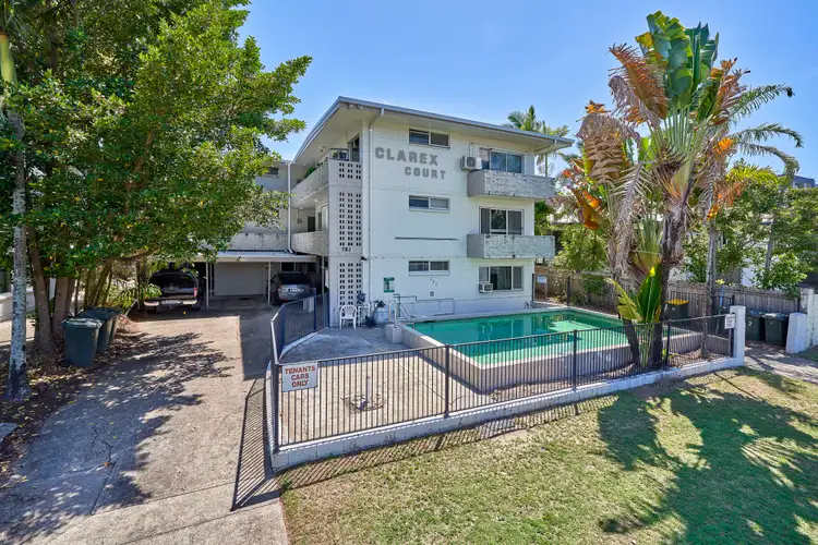 2/282 Lake Street, Cairns North QLD 4870