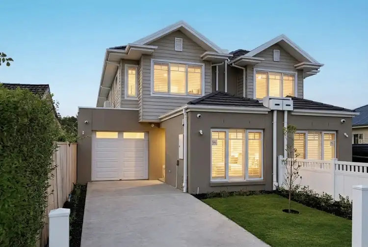 18b Eames Avenue, Brooklyn VIC 3012