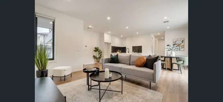 Fifth view of Homely house listing, 4/26 Hardy Avenue, Craigieburn VIC 3064