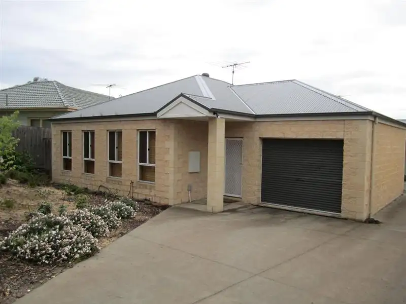 Main view of Homely unit listing, 1/54 Fisher Street, Gisborne VIC 3437