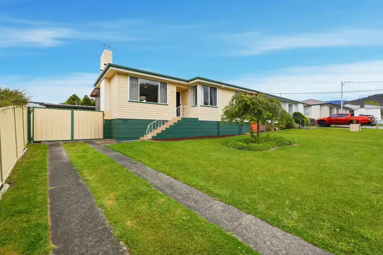 55 Arunta Crescent