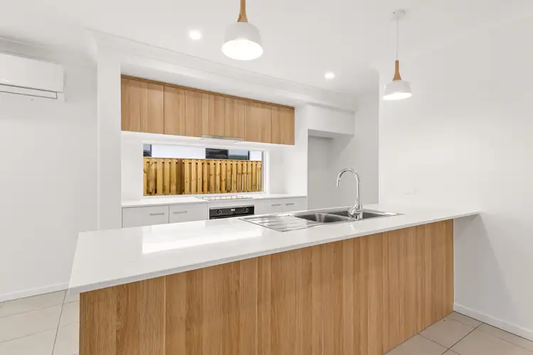 24 Garnet Court, Chambers Flat QLD 4133